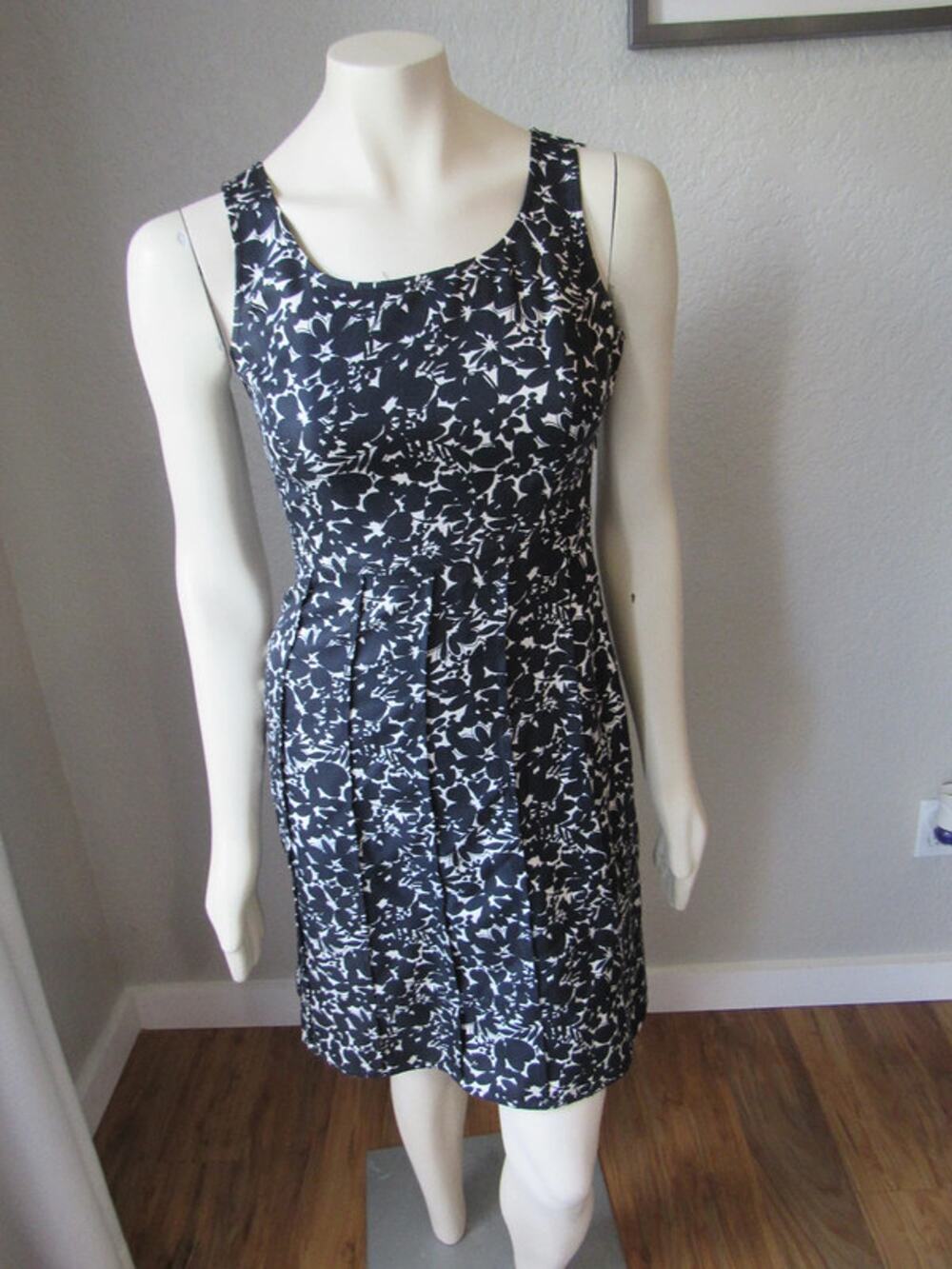Anne Taylor Petites Black/White Silk Floral Dress